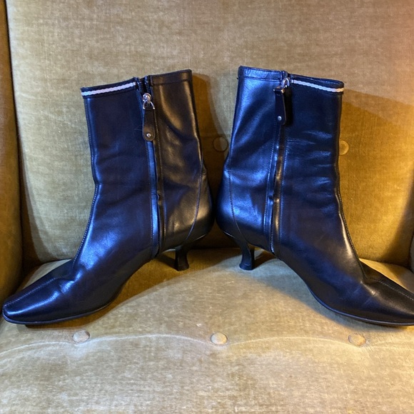 Bally booties size 36 in black leather like new - Picture 3 of 4